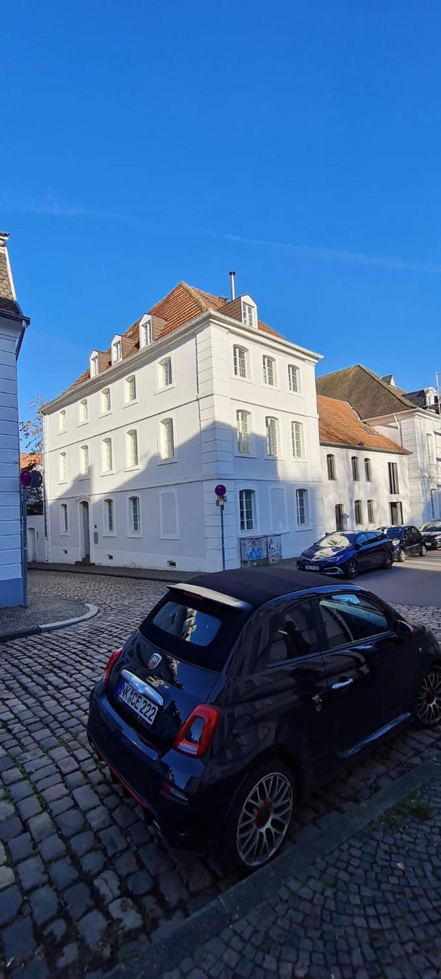 Apartment Am Schloss - Charme Saarbrücken Esterno foto
