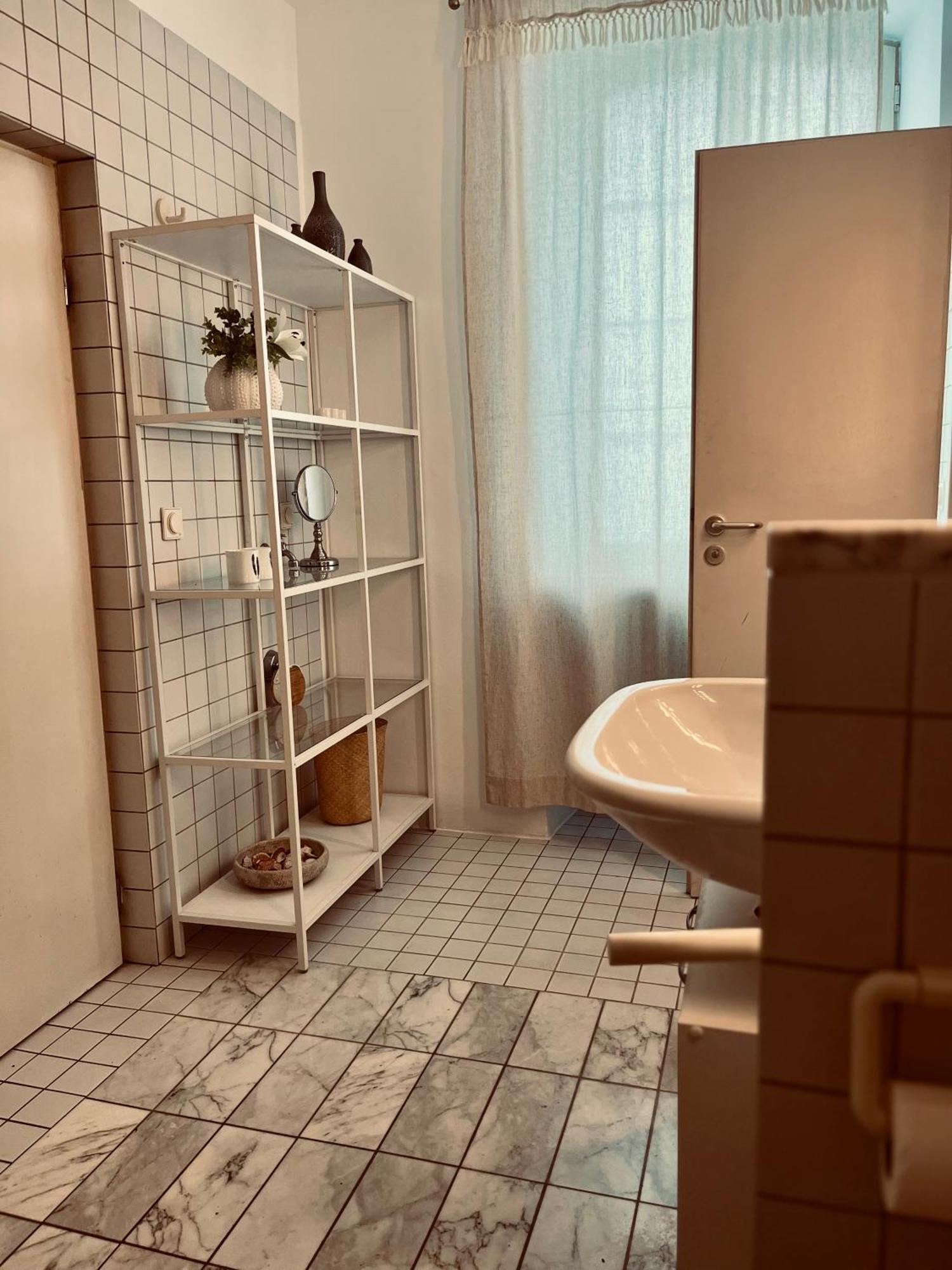 Apartment Am Schloss - Charme Saarbrücken Esterno foto