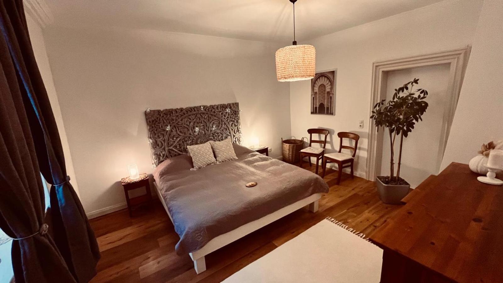 Apartment Am Schloss - Charme Saarbrücken Esterno foto